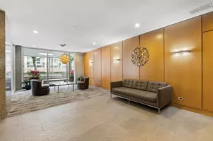 2930 N Sheridan Rd, Chicago, IL 60657 - Photo 2