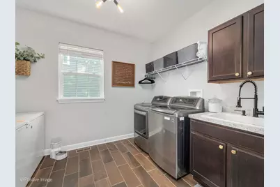 1250 W Thomas Road, Wheaton, IL 60187 - Photo 18