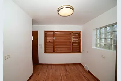 6211 N Nagle Avenue, Chicago, IL 60646 - Photo 8