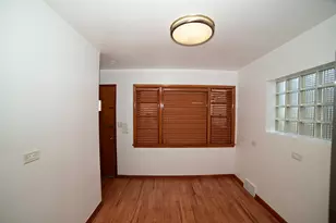 6211 N Nagle Ave, Chicago, IL 60646 - Photo 8