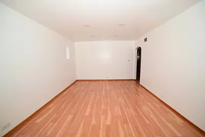 6211 N Nagle Avenue, Chicago, IL 60646 - Photo 4