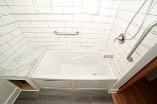 6211 N Nagle Ave, Chicago, IL 60646 - Photo 6