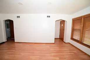 6211 N Nagle Ave, Chicago, IL 60646 - Photo 2