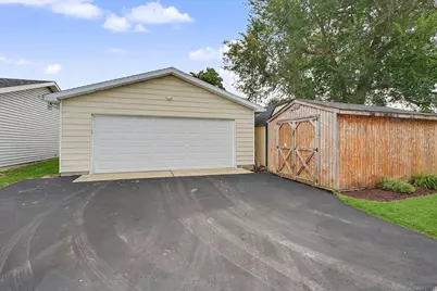 911 N Melvin Street, Gibson City, IL 60936 - Photo 4