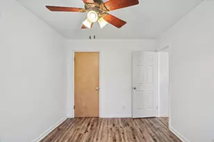 911 N Melvin St, Gibson City, IL 60936 - Photo 26