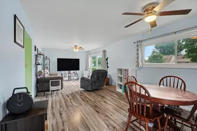 911 N Melvin Street, Gibson City, IL 60936 - Photo 10