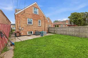3531 W 73rd Pl, Chicago, IL 60629 - Photo 26