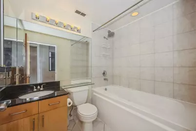 212 W Washington Street #1012, Chicago, IL 60606 - Photo 10