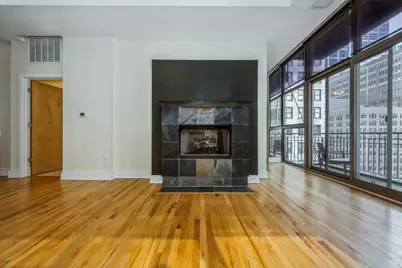 212 W Washington Street #1012, Chicago, IL 60606 - Photo 2