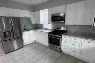 1028 N Central Park Ave, Chicago, IL 60651 - Photo 6