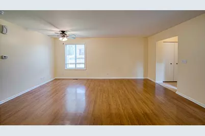 1130 Brockton Court #1130, Aurora, IL 60504 - Photo 4