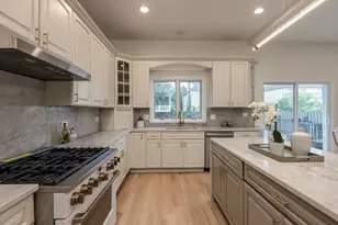 6723 N Harding Ave, Lincolnwood, IL 60712 - Photo 20