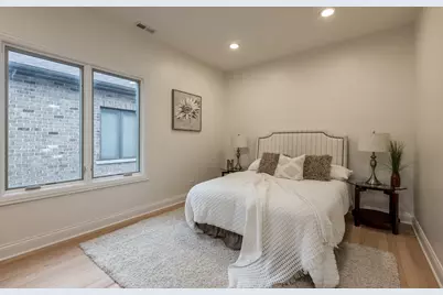 6723 N Harding Avenue, Lincolnwood, IL 60712 - Photo 30