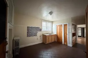 7811 S Constance Ave, Chicago, IL 60649 - Photo 2