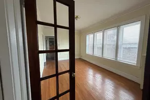 7811 S Constance Ave, Chicago, IL 60649 - Photo 8