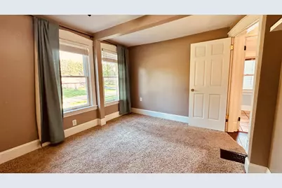 213 S Swift Street, Winnebago, IL 61088 - Photo 32