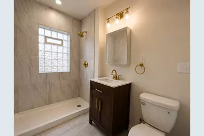 4752 N Lotus Avenue #2W, Chicago, IL 60630 - Photo 10
