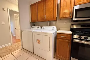 1004 Oakland Dr, Streamwood, IL 60107 - Photo 8