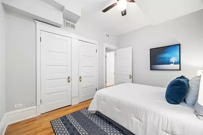 2215 W Roscoe Street, Chicago, IL 60618 - Photo 26