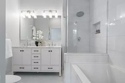 2215 W Roscoe Street, Chicago, IL 60618 - Photo 20
