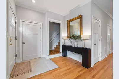 2215 W Roscoe Street, Chicago, IL 60618 - Photo 4