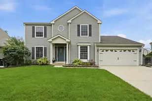 49 McKinley Ln, Streamwood, IL 60107 - Photo 1