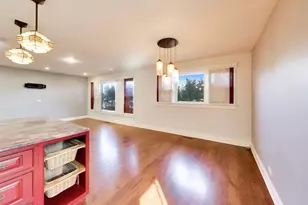 5545 Oakton St, Morton Grove, IL 60053 - Photo 6