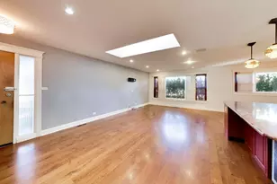5545 Oakton St, Morton Grove, IL 60053 - Photo 10