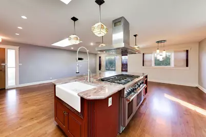 5545 Oakton Street, Morton Grove, IL 60053 - Photo 8