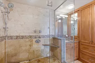 655 W Irving Park Rd, Chicago, IL 60613 - Photo 18