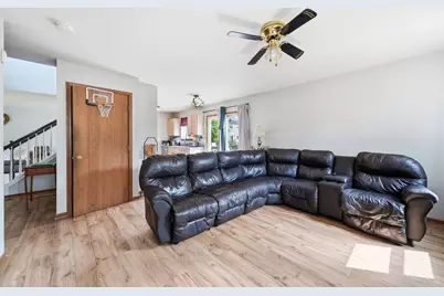 1141 Golden Oaks Parkway, Aurora, IL 60506 - Photo 4