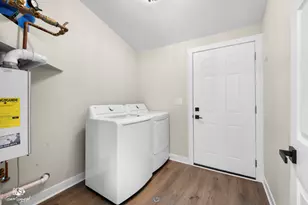 123 Picnic St, Shorewood, IL 60404 - Photo 8