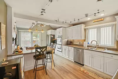 [Address not provided], Chicago, IL 60638 - Photo 8