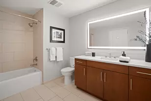 850 N Lake Shore Dr, Chicago, IL 60611 - Photo 18