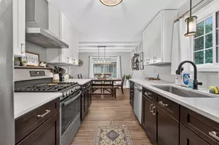 2193 Colorado Ave, Elgin, IL 60123 - Photo 14