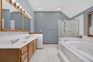 1605 Myrtle Park St, Roselle, IL 60172 - Photo 18