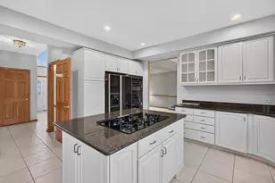 1605 Myrtle Park St, Roselle, IL 60172 - Photo 8