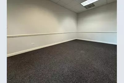 1880 W Winchester Road #204, Libertyville, IL 60048 - Photo 16