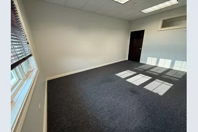 1880 W Winchester Road #204, Libertyville, IL 60048 - Photo 12