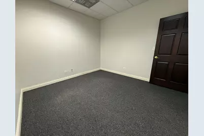 1880 W Winchester Road #204, Libertyville, IL 60048 - Photo 14