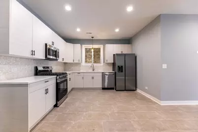 3031 W Warren Boulevard, Chicago, IL 60612 - Photo 4