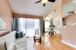 1225 Ranchview Ct, Buffalo Grove, IL 60089 - Photo 2