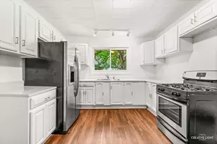 213 N Main St, Sandwich, IL 60548 - Photo 8