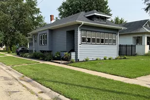 427 N 12th St, Rochelle, IL 61068 - Photo 2