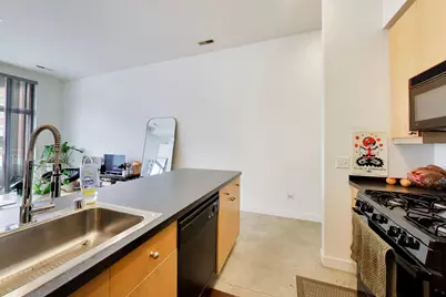 939 W Madison Street #504, Chicago, IL 60607 - Photo 18