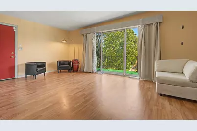 1630 E 92nd Place, Chicago, IL 60617 - Photo 2