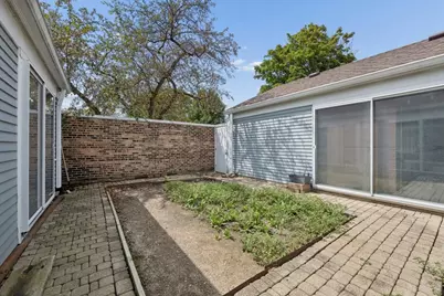 2 Pepperell On Asbury, Rolling Meadows, IL 60008 - Photo 4