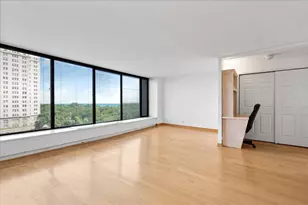 5455 N Sheridan Rd, Chicago, IL 60640 - Photo 4