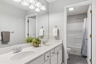 116 W Jefferson Avenue, Wheaton, IL 60187 - Photo 24