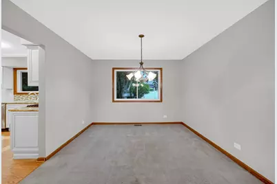 1293 Brave Court, Carol Stream, IL 60188 - Photo 8